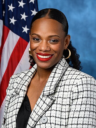 Photo of Summer Lee