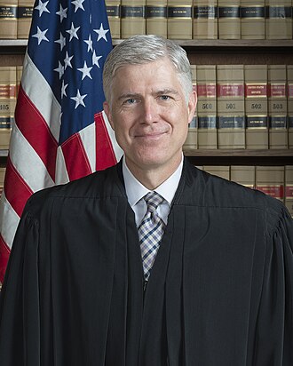 Official portrait of Neil Gorsuch
